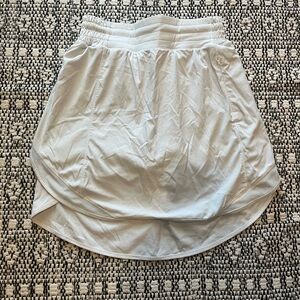 Lululemon Hotty Hot High-Rise Skirt *LongWhite Size 2